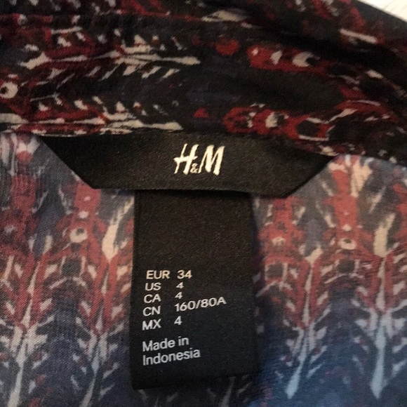 H&M button up top! - Picture 2 of 3